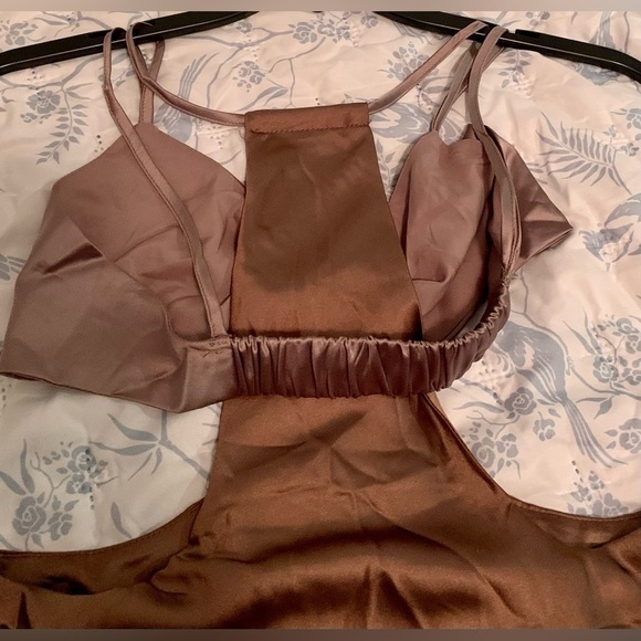 Forever 21 Strappy Silky Dress with midriff Cutout - Picture 7 of 10